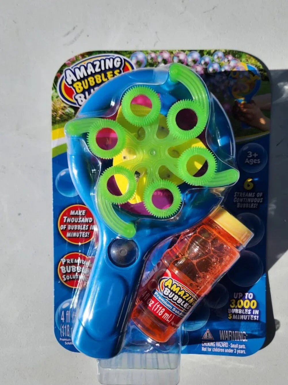 NEW Amazing Bubble Blizzard Toy Outdoor Backyard Picnic Stocking Stuffer